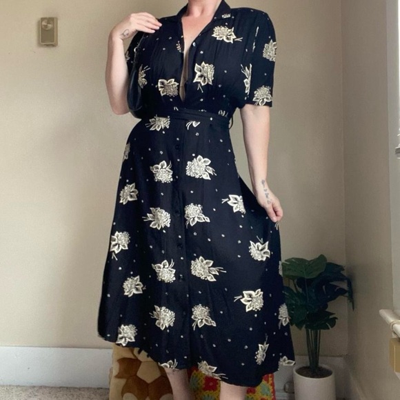 SOLD - Picture 5 of 8